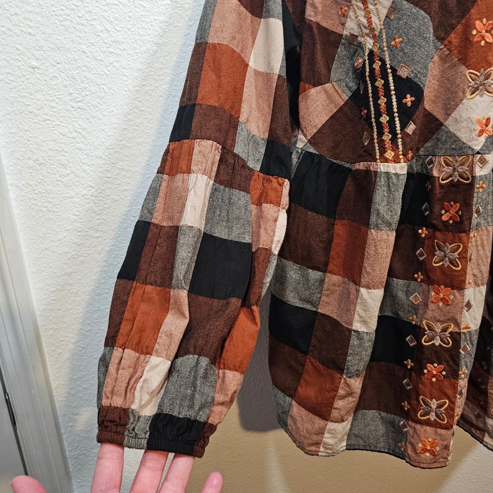 Savanna Jane Steal Away Plaid Embroidered Women's Blouse Size 1X - Picture 4 of 6